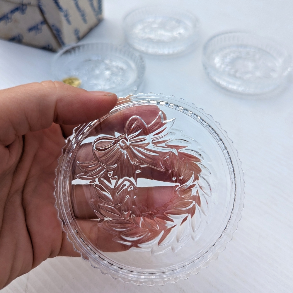 PRINCESS HOUSE 24% LED Crystal Glass Coasters Etched Christmas Wreath Set of 4